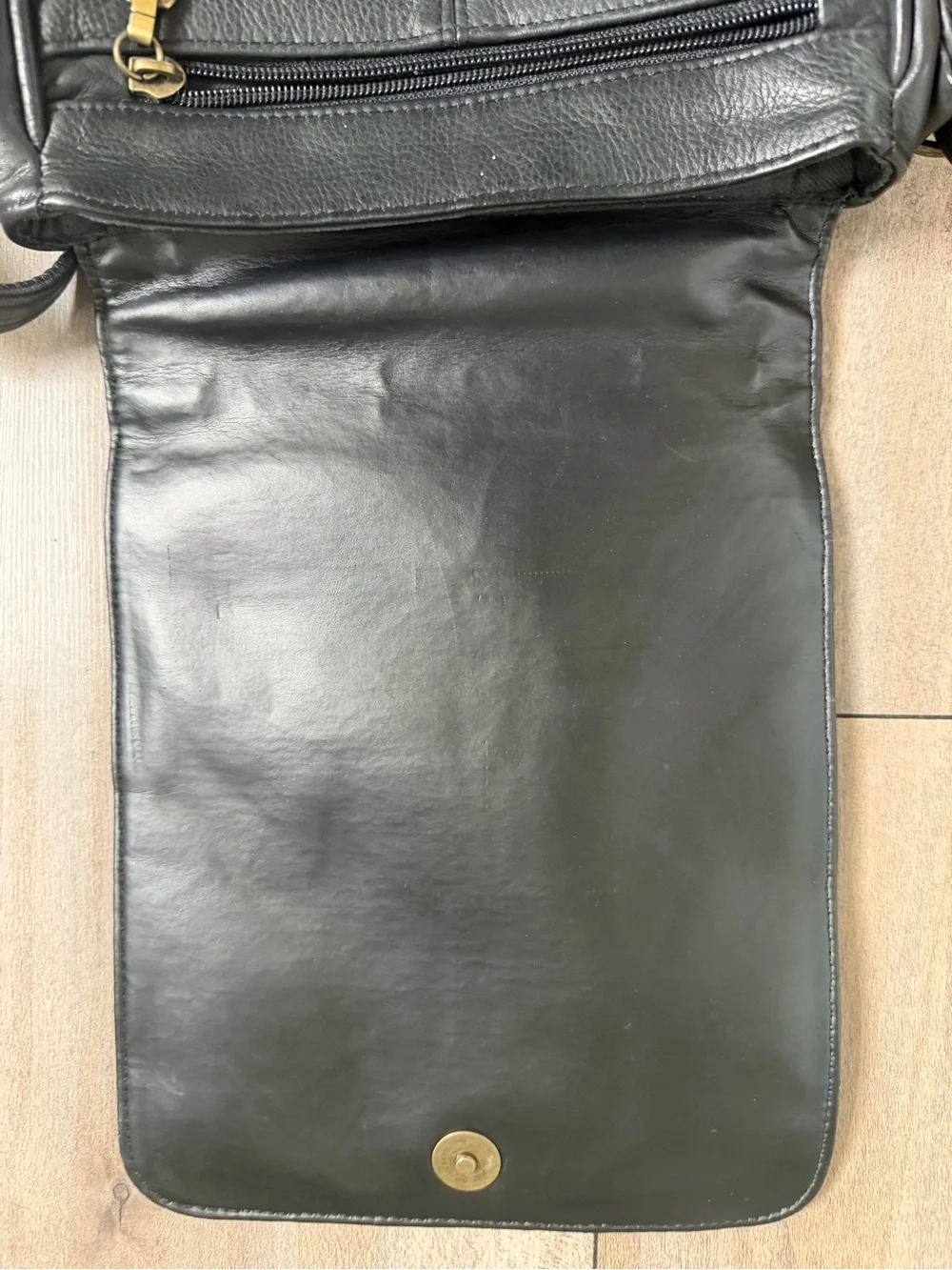 Tignanello Black Leather Messenger Crossbody Bag